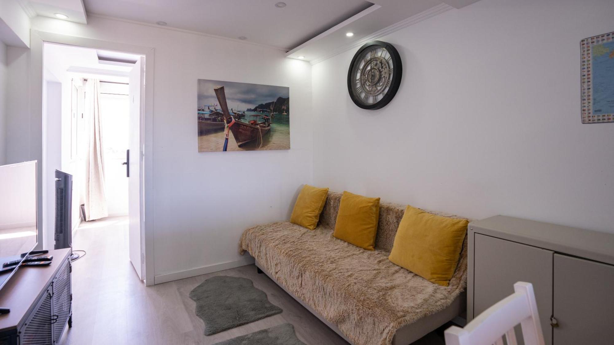 Quarto Aeroporto Lisbon Luaran gambar